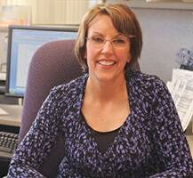 Julie Coon, '75